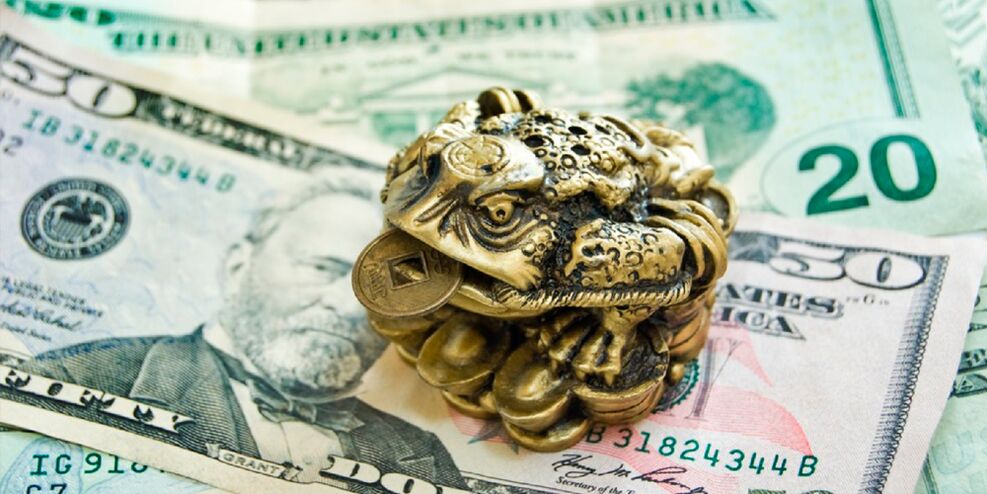 money toad as an amulet for well-being